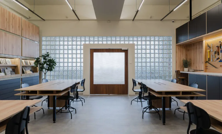 BuildBuilt-Workshop-Studio-Office-Showroom-BuildBuilt-Commercial-Projects-2