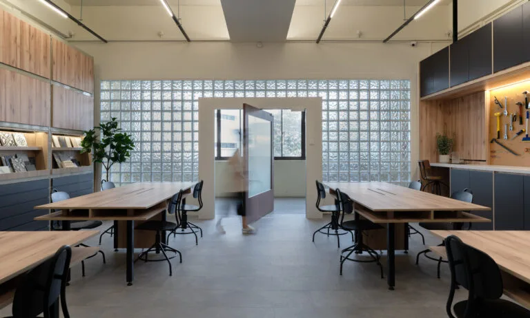 BuildBuilt-Workshop-Studio-Office-Showroom-BuildBuilt-Commercial-Projects-3