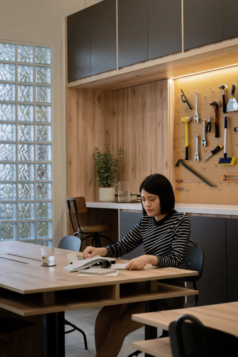 BuildBuilt-Workshop-Studio-Office-Showroom-BuildBuilt-Commercial-Projects-4