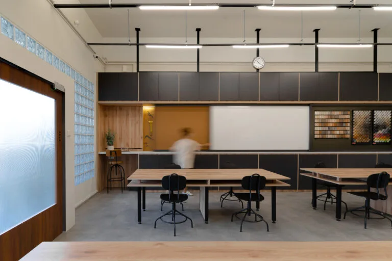 BuildBuilt-Workshop-Studio-Office-Showroom-BuildBuilt-Commercial-Projects-6