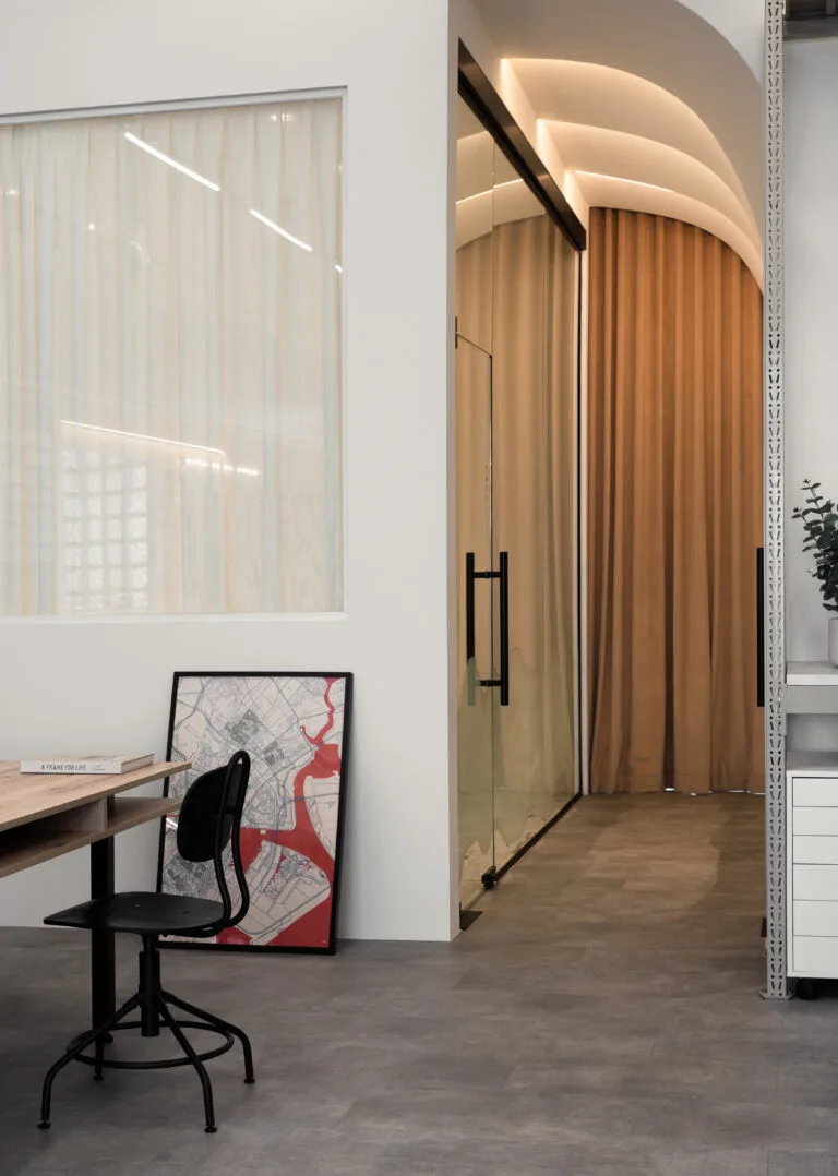 BuildBuilt-Workshop-Studio-Office-Showroom-BuildBuilt-Commercial-Projects-8