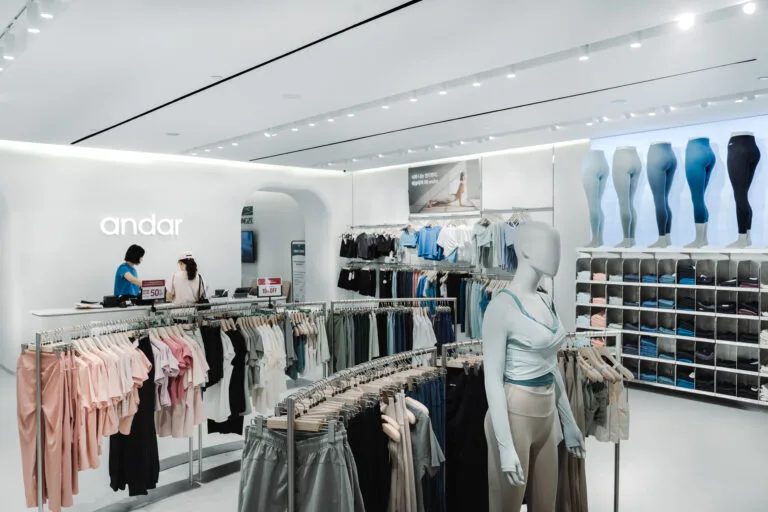 Daily&Co-lifestyle-activewear-retail-buildbuilt-commercial-projects15