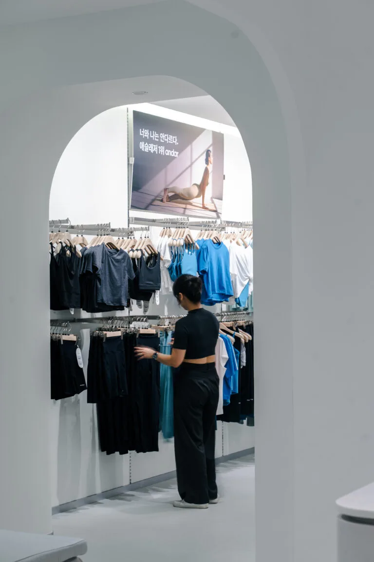 Daily&Co-lifestyle-activewear-retail-buildbuilt-commercial-projects16
