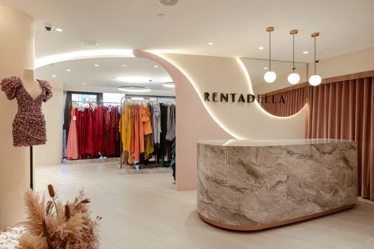Rentadella-fashion-clothing-retail-showroom-buildbuilt-commercial-projects-17