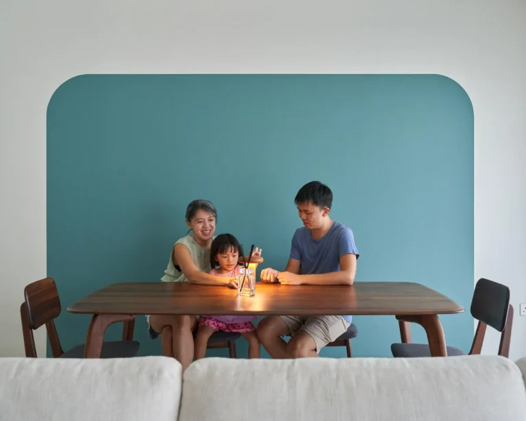 a-pop-of-blue (1)