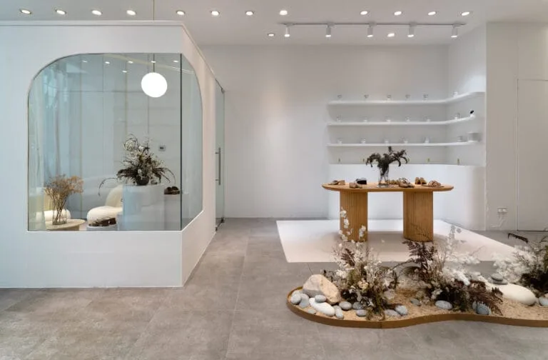 Klarra-Pop-up-fashion-clothing-buildbuilt-commercial-project-36