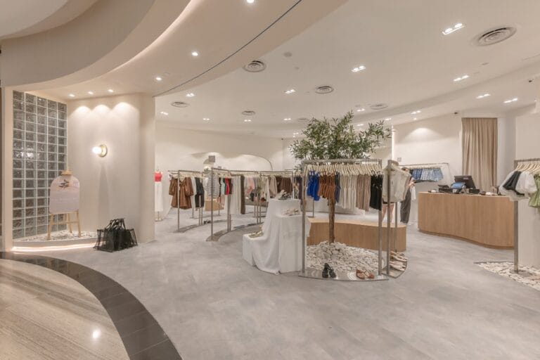LOVET-Pop-up-fashion-clothing-retail-buildbuilt-commercial-project-02