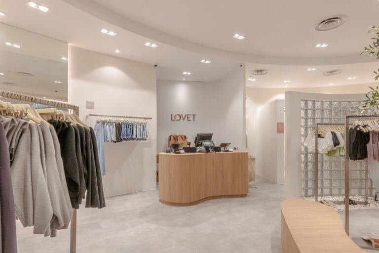 LOVET-Pop-up-fashion-clothing-retail-buildbuilt-commercial-project-05