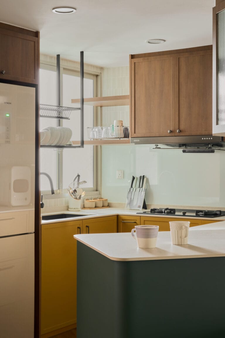 Bright-Cheery-Condo-BuildBuilt-Residential11