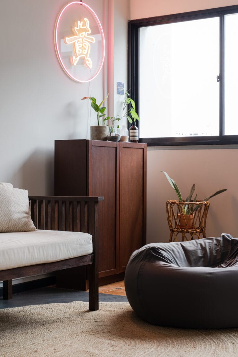 House-of-wall-niches-Room-BuildBuilt-Residential4