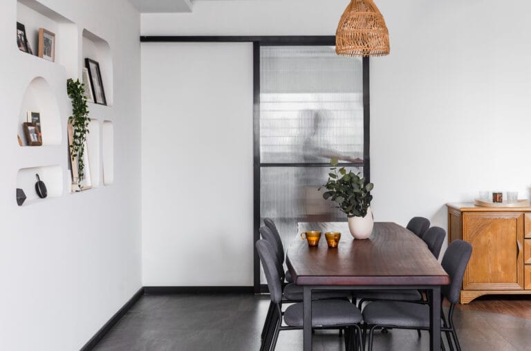 House-of-wall-niches-Room-BuildBuilt-Residential5