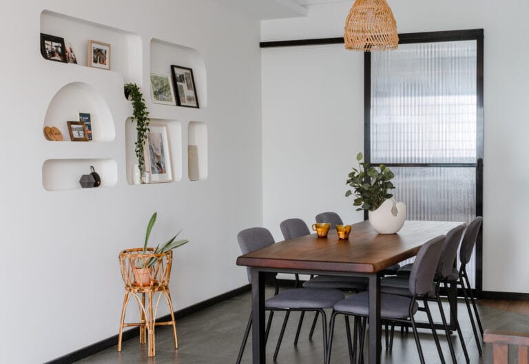 House-of-wall-niches-Room-BuildBuilt-Residential6